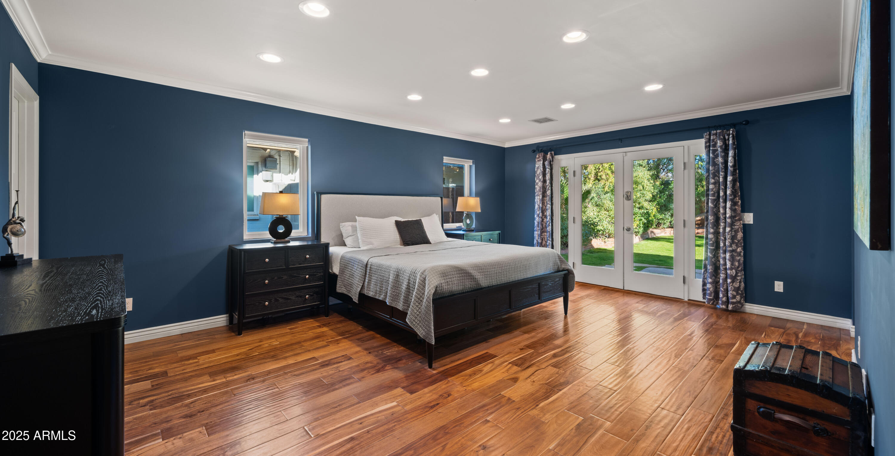 8411 North 11th Avenue Phoenix, AZ 85021 - Photo 10 of 29 Primary Bedroom w/ Exterior Access