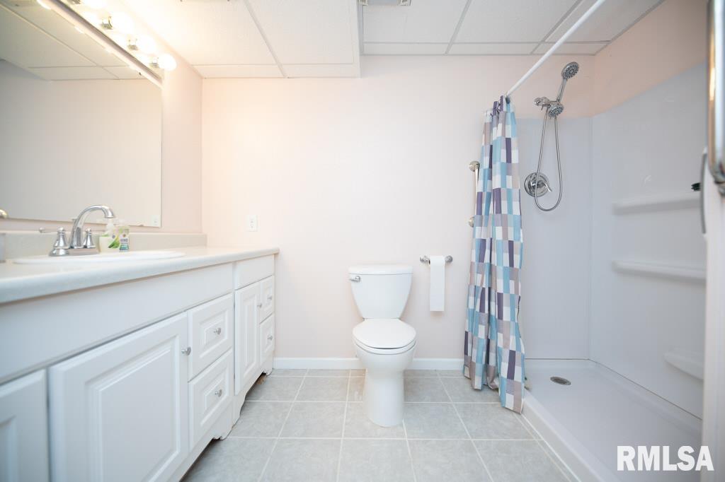 2425 Delaware Street Pekin, IL 61554 - Photo 47 of 48