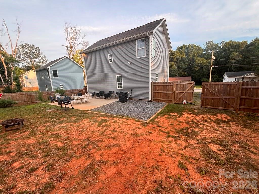 606 East Carpenter Street Dallas, NC 28034 - Photo 9 of 12