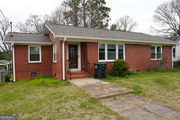 $230,000 | 208 Ave A Southeast, Lafayette, AL 36862