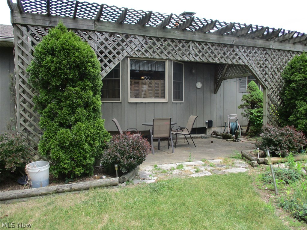 167 Burns Road Elyria, OH 44035 - Photo 2 of 15 Gallery Image 2