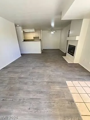 $1,375 | 4865 South Torrey Pines Drive, Unit 106, Las Vegas, NV 89103