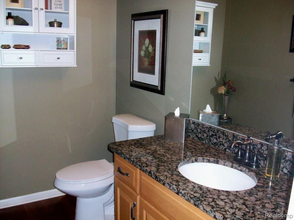 3710 Briarbrooke Lane Rochester, MI 48306 - Photo 9 of 22 Briarbrooke powder room.jpg