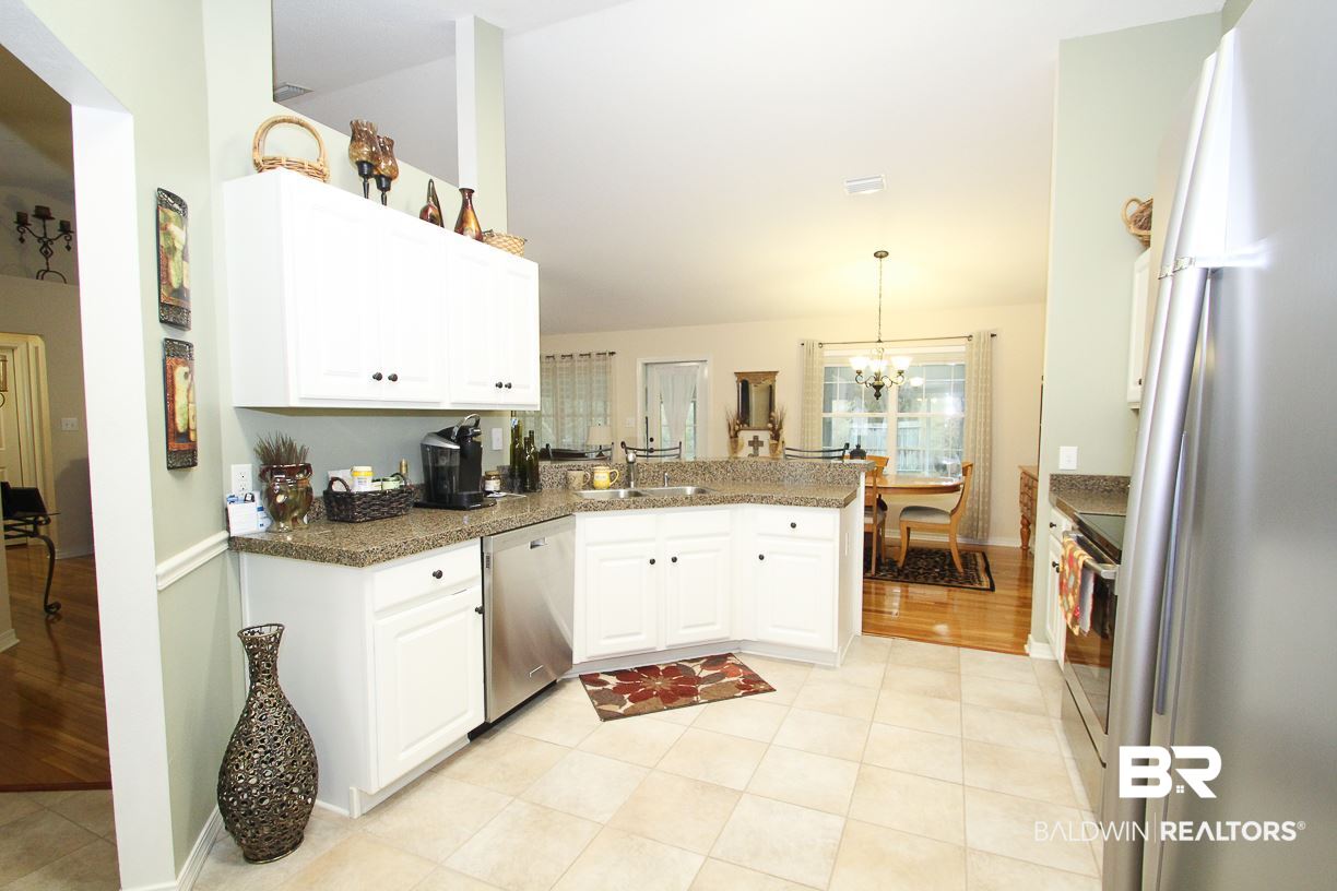 11656 Balsam Court Daphne, AL 36527 - Photo 12 of 49