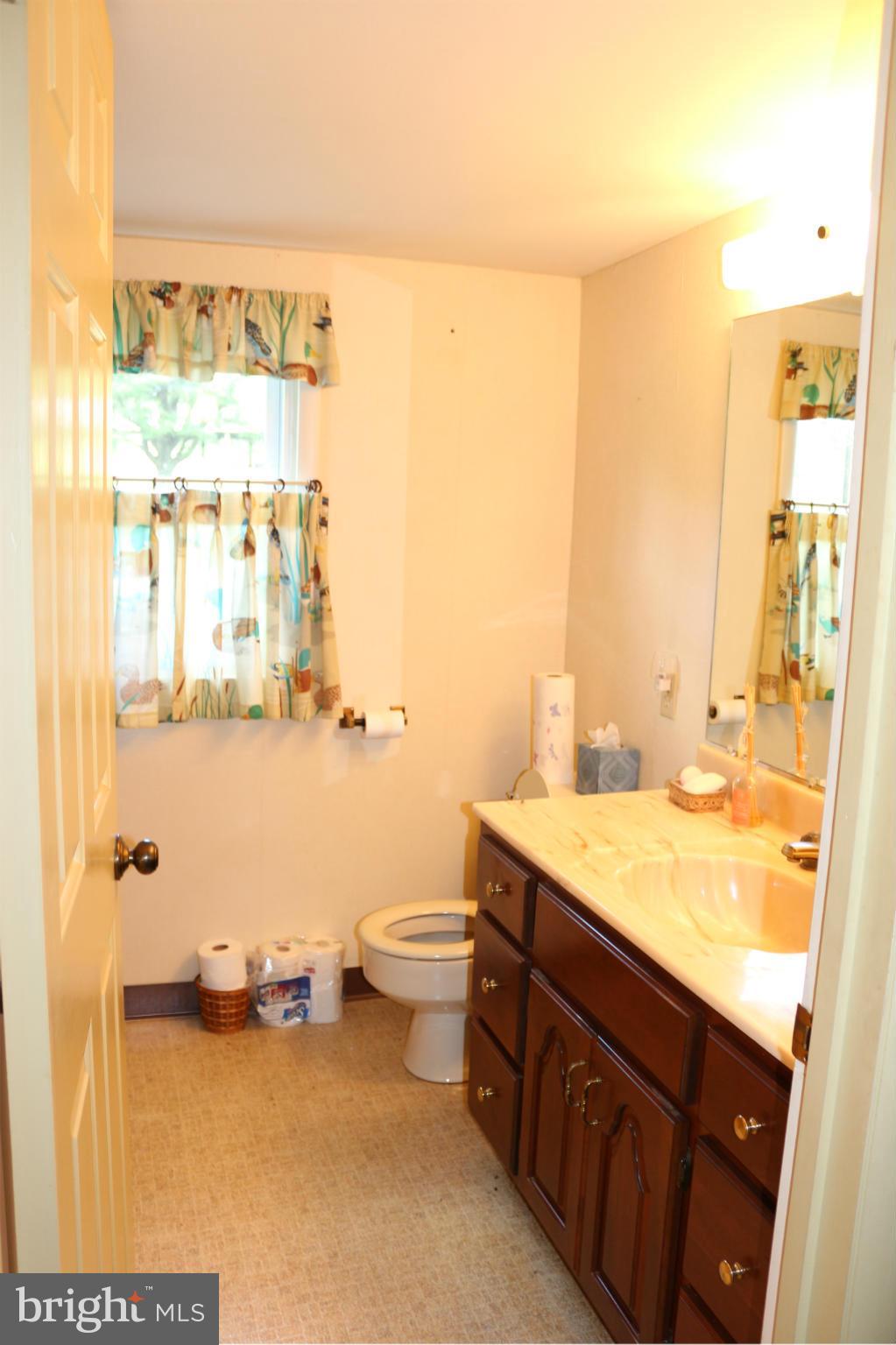 24726 Raven Rock Road Smithsburg, MD 21783 - Photo 26 of 30 Bath