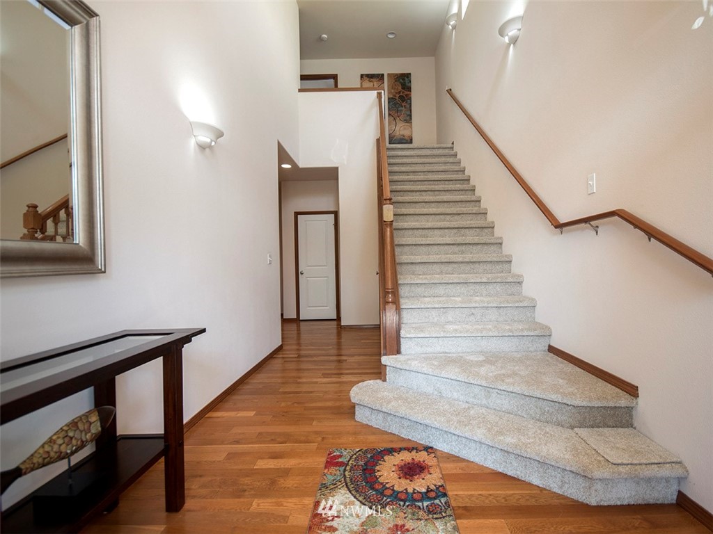 3413 182nd Place Southeast Bothell, WA 98012 - Photo 2 of 25