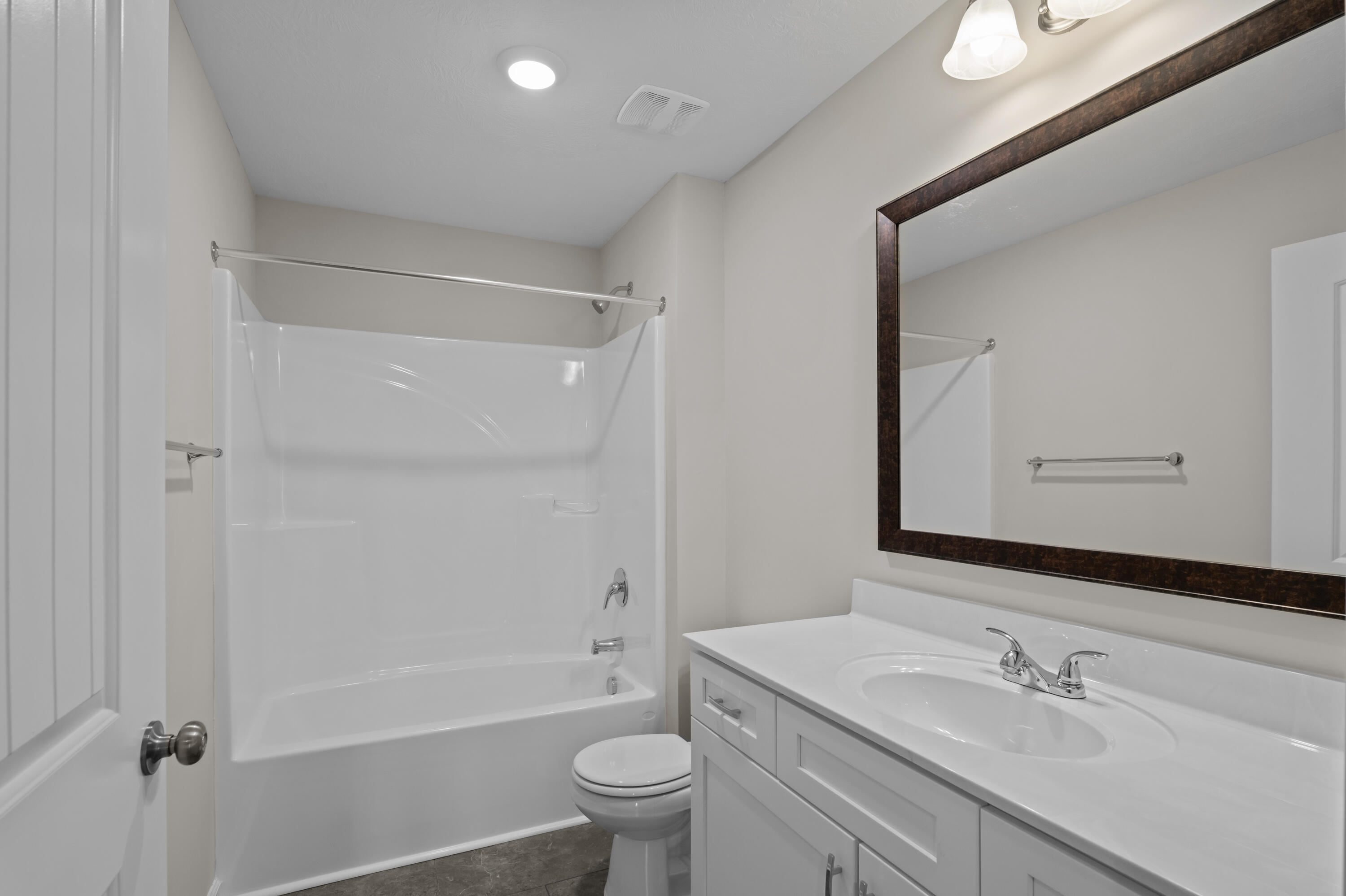 1329 Elbron Drive Augusta, GA 30909 - Photo 23 of 33 Bathroom 2