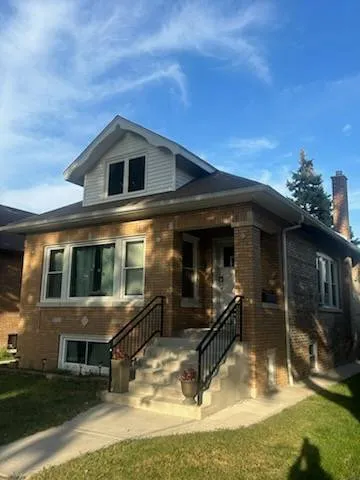 $319,900 | 3619 Gunderson Avenue, Berwyn, IL 60402
