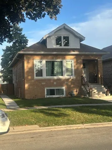 $319,900 | 3619 Gunderson Avenue, Berwyn, IL 60402