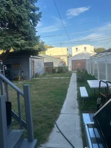 $319,900 | 3619 Gunderson Avenue, Berwyn, IL 60402