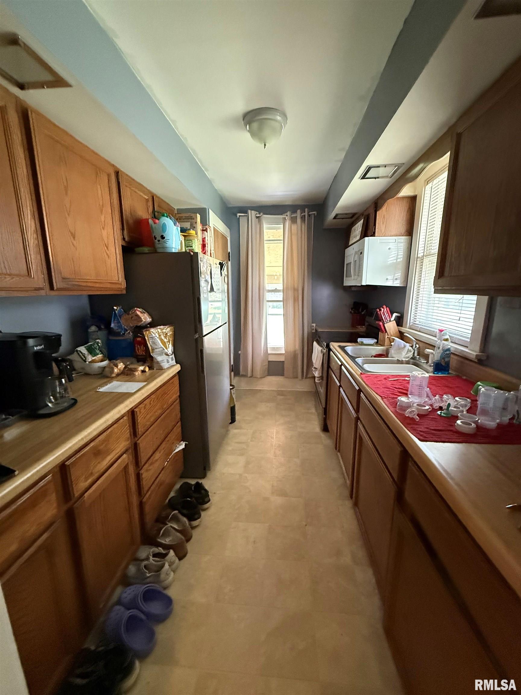 411 West Jefferson Street Macomb, IL 61455 - Photo 4 of 9