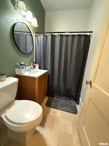 $60,000 | 411 West Jefferson Street, Macomb, IL 61455