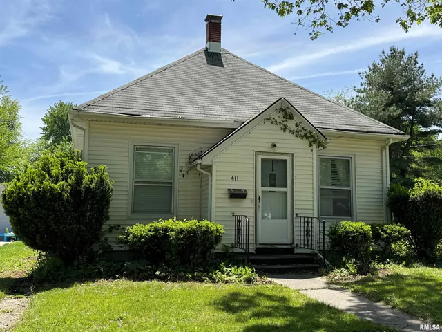 $60,000 | 411 West Jefferson Street, Macomb, IL 61455