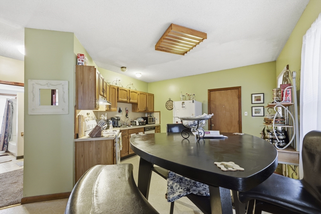 19-21 Rutledge Avenue Springfield, MA 01105 - Photo 18 of 34 Gallery Image 18