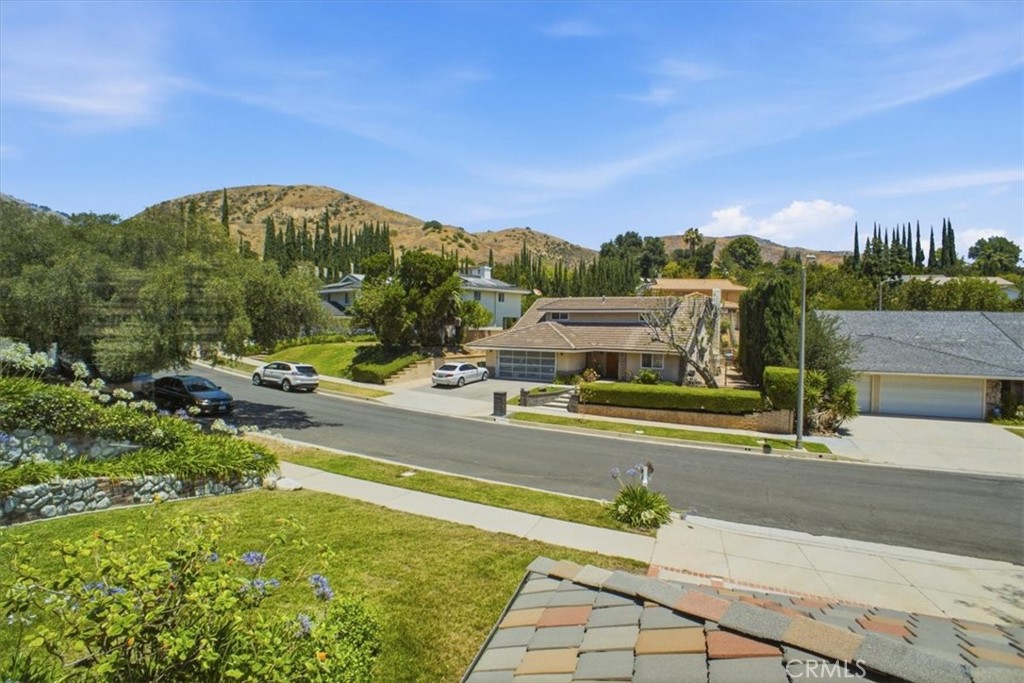 12251 Derwent Avenue Porter Ranch, CA 91326 - Photo 20 of 34