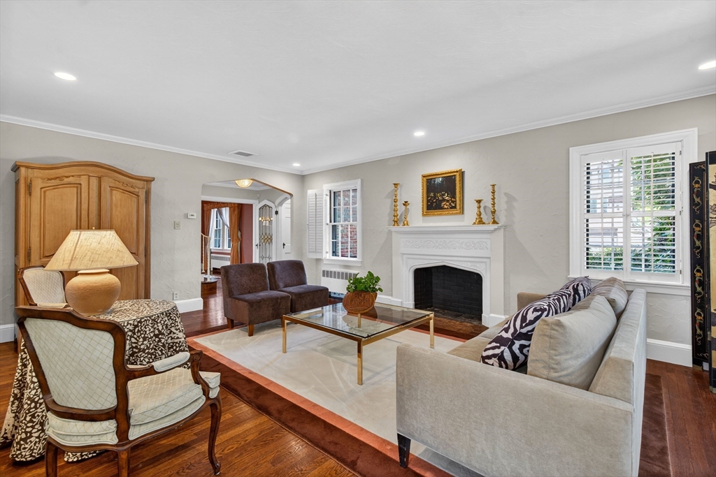 16 Lancaster Road Newton, MA 02458 - Photo 3 of 24