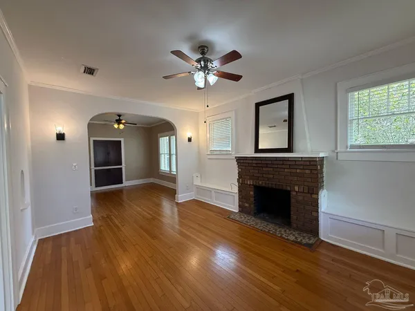 $2,195 | 1721 North 16th Avenue, Pensacola, FL 32503