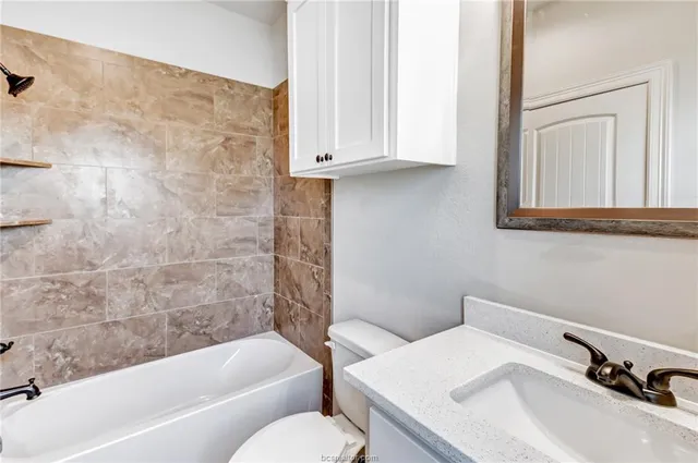 $3,800 | 1020 Foster Avenue, Unit A, College Station, TX 77840