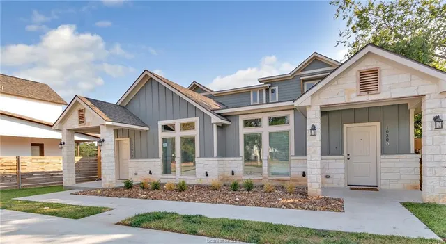 $3,800 | 1020 Foster Avenue, Unit A, College Station, TX 77840