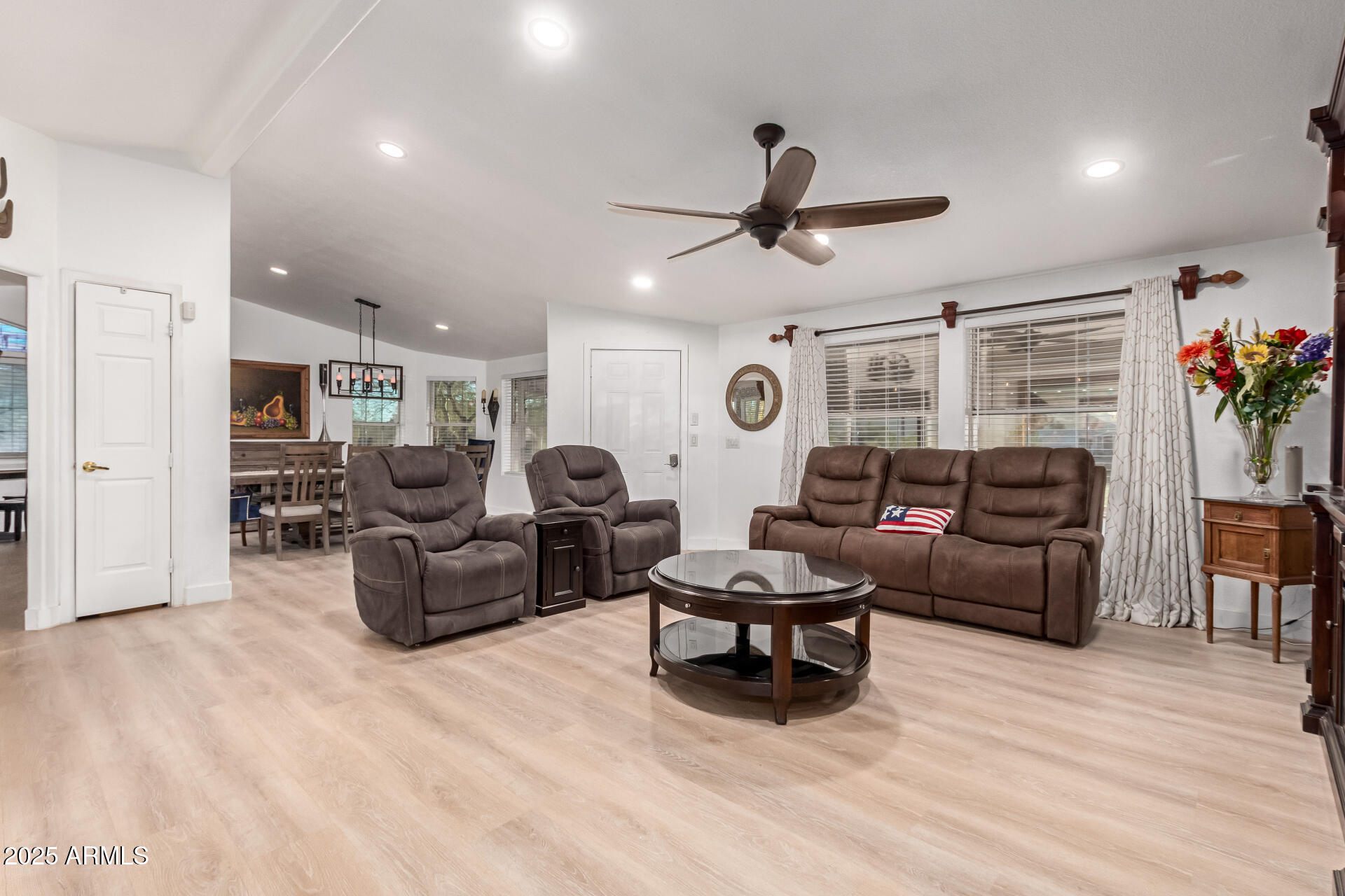 39234 West Buckeye Road Tonopah, AZ 85354 - Photo 5 of 40 a living room with furniture