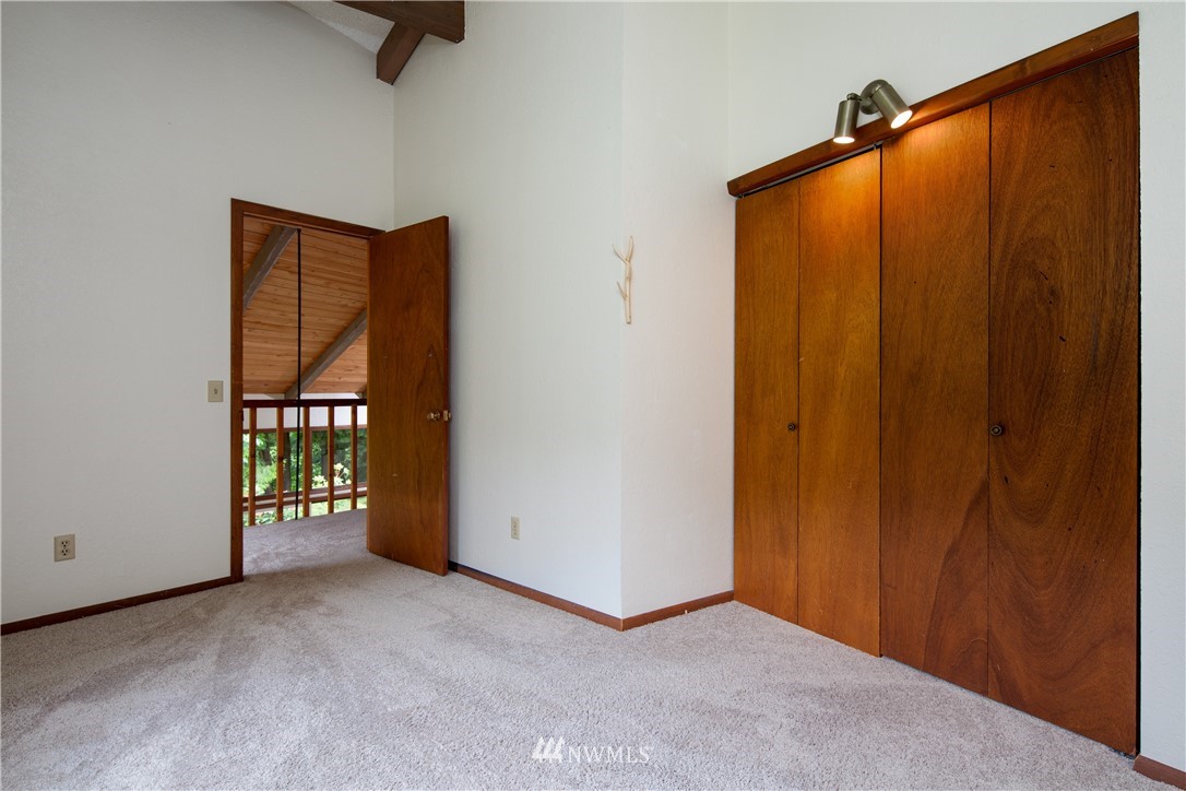 1309 Old Samish Road Bellingham, WA 98229 - Photo 18 of 40 a view of an front door
