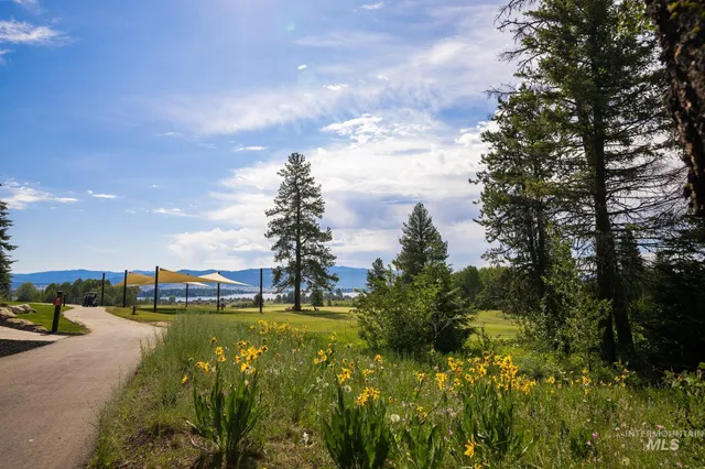 $500,000 | 151 Pinnacle Court, Cascade, ID 83611