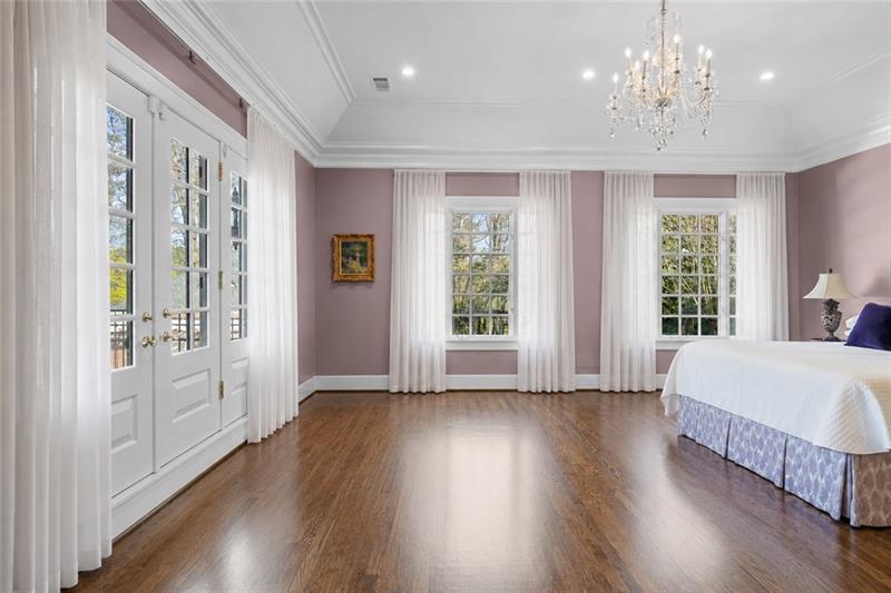 1105 Lullwater Road Northeast Atlanta, GA 30307 - Photo 19 of 28 Gallery Image 19
