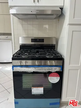 $5,500 | 211 South Arnaz Drive, Beverly Hills, CA 90211