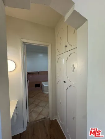 $5,500 | 211 South Arnaz Drive, Beverly Hills, CA 90211