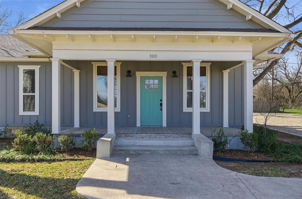 3801 South 4th Street Waco, TX 76706 - Photo 3 of 26 front view of a house with a small yard