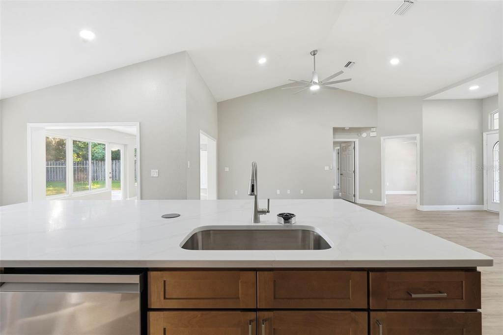 3307 Southeast 18th Court Ocala, FL 34471 - Photo 9 of 64 Gallery Image 9