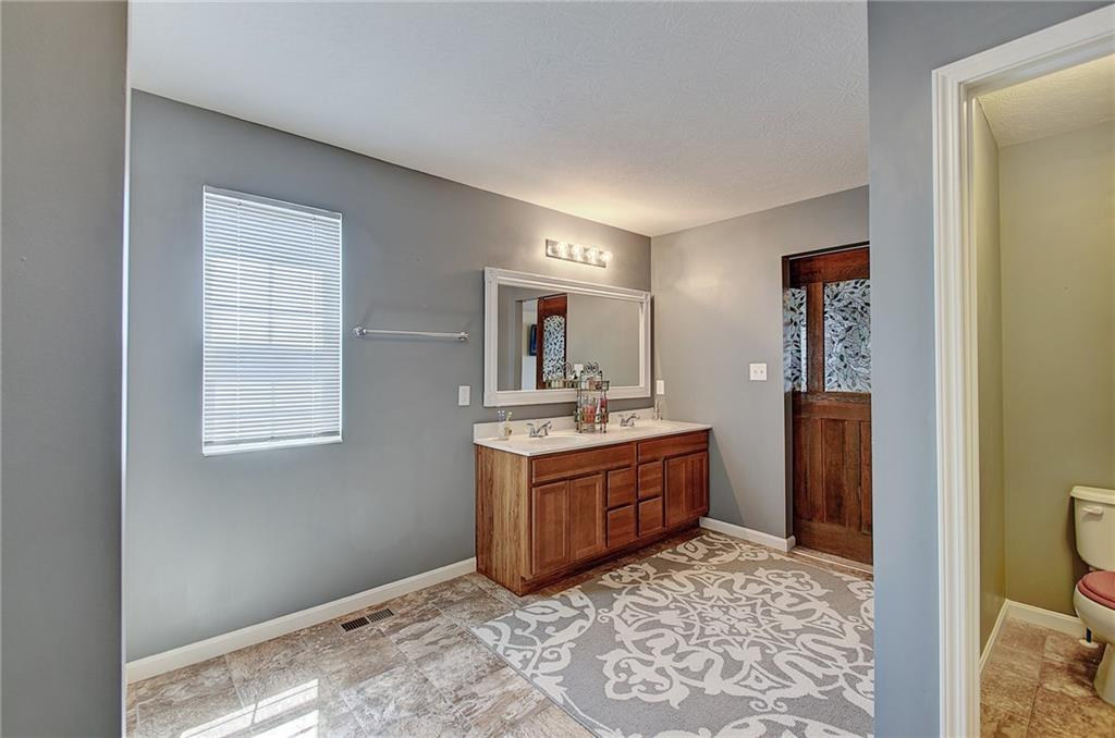 2575 Autumn Road Indianapolis, IN 46229 - Photo 21 of 34