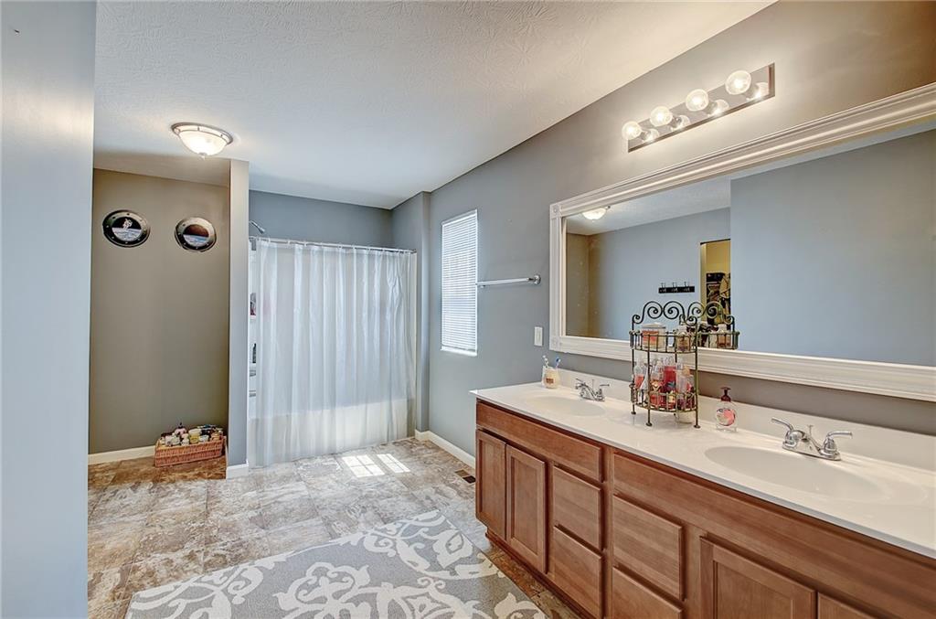 2575 Autumn Road Indianapolis, IN 46229 - Photo 22 of 34