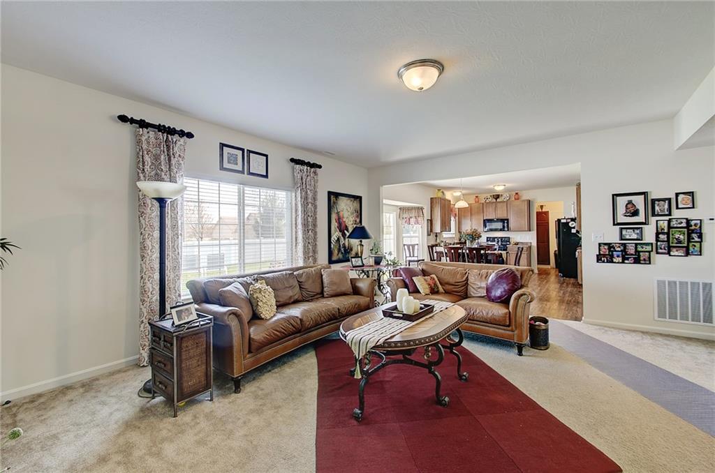 2575 Autumn Road Indianapolis, IN 46229 - Photo 5 of 34