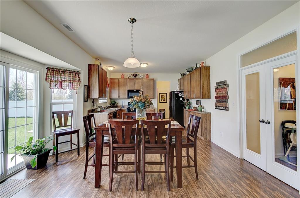 2575 Autumn Road Indianapolis, IN 46229 - Photo 8 of 34