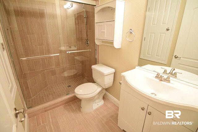 20780 Oak Road East Gulf Shores, AL 36542 - Photo 17 of 24 Guest Suite Private Bath