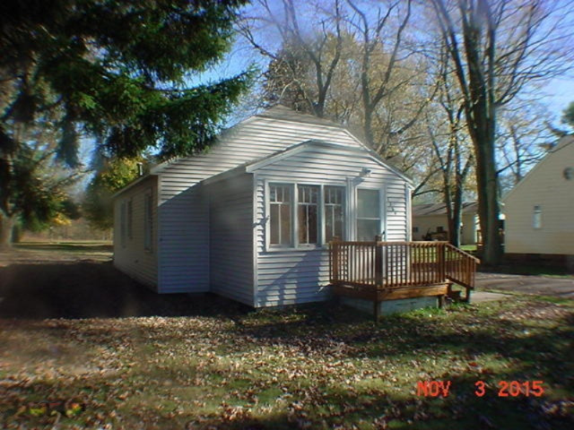 1364 South Walker Road Muskegon, MI 49442 - Photo 4 of 14 walker3