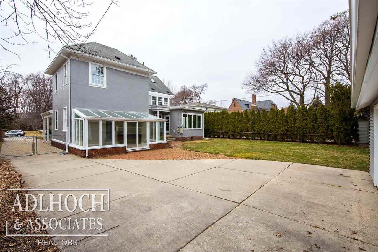 1014 Yorkshire Road Grosse Pointe Park, MI 48230 - Photo 41 of 52