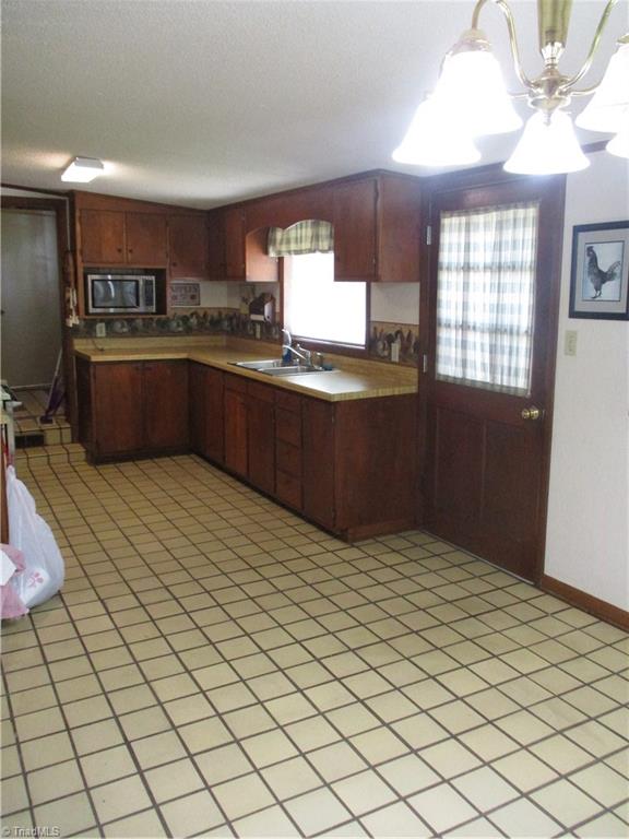 131 Horneytown Road High Point, NC 27265 - Photo 18 of 38 Gallery Image 18