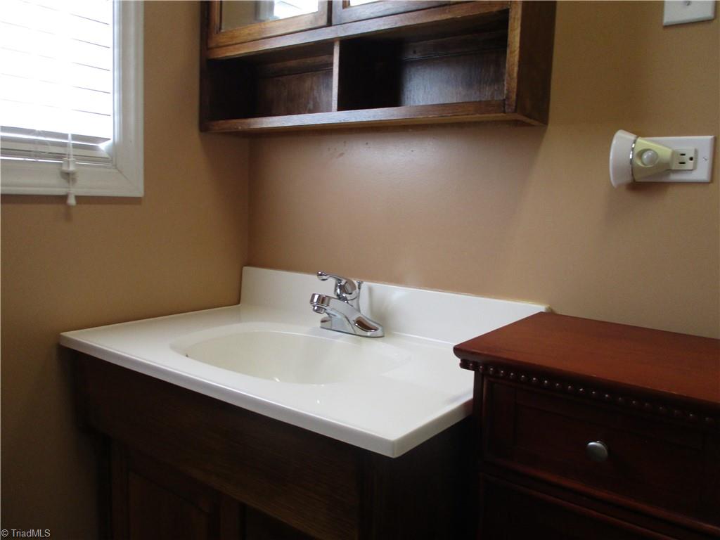 131 Horneytown Road High Point, NC 27265 - Photo 27 of 38 Gallery Image 27