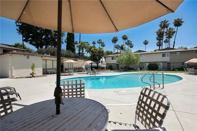 $659,000 | 1509 Prospect Avenue, Unit D, Placentia, CA 92870