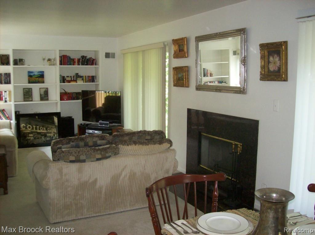 16222 Reedmere Avenue Franklin, MI 48025 - Photo 2 of 6 reed1.jpg