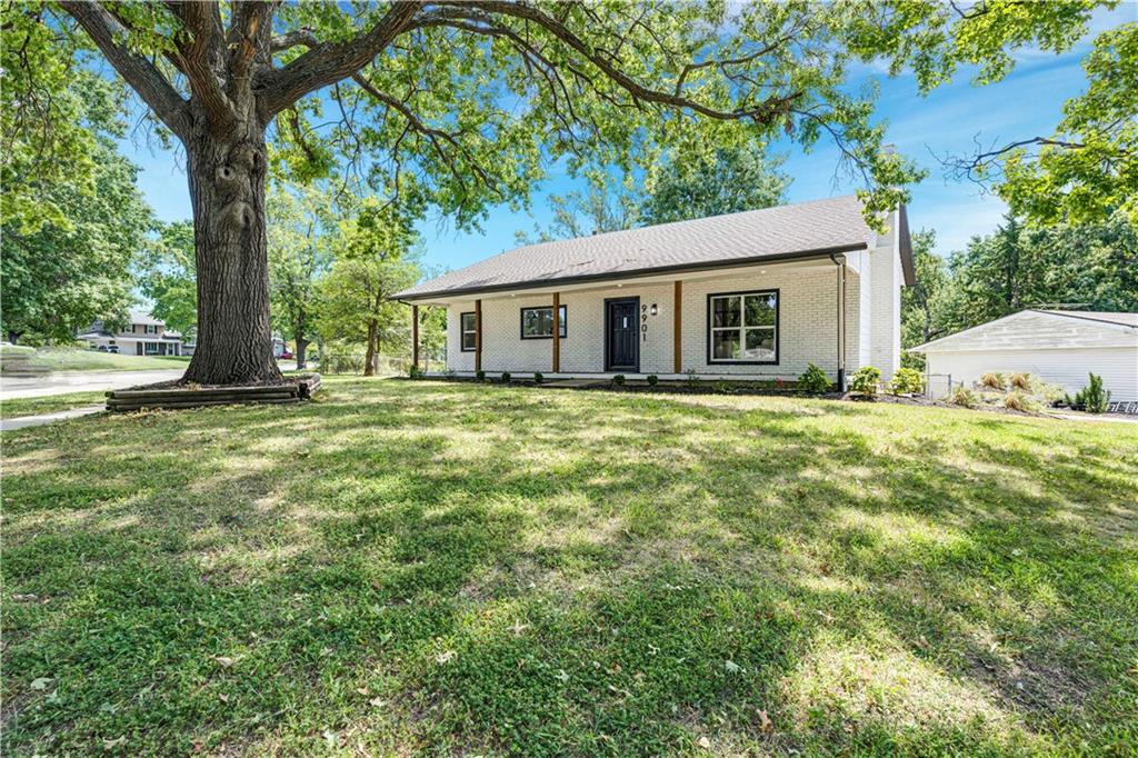 9901 Countryside Road Lenexa, KS 66215 - Photo 1 of 38 Gallery Image 1