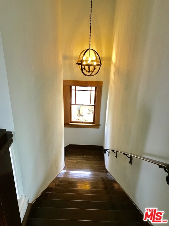 2000 Wellington Road Los Angeles, CA 90016 - Photo 19 of 30 Gallery Image 19