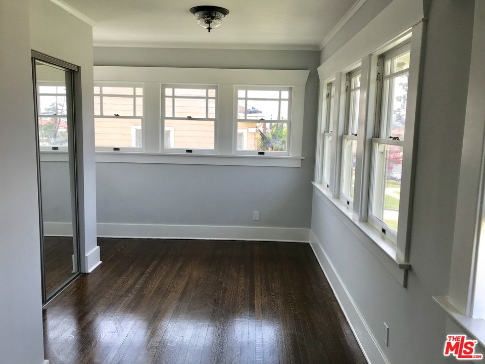 2000 Wellington Road Los Angeles, CA 90016 - Photo 21 of 30 Gallery Image 21