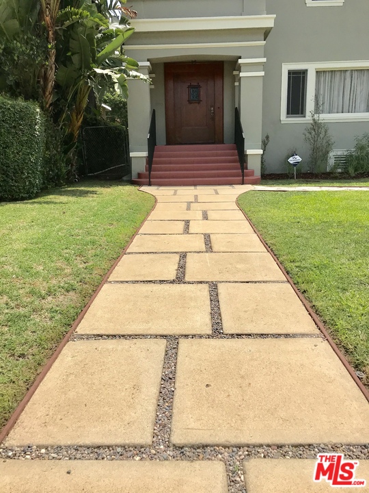 2000 Wellington Road Los Angeles, CA 90016 - Photo 5 of 30 Gallery Image 5