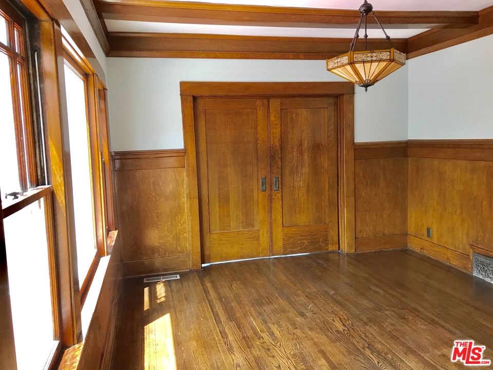 2000 Wellington Road Los Angeles, CA 90016 - Photo 8 of 30 Gallery Image 8