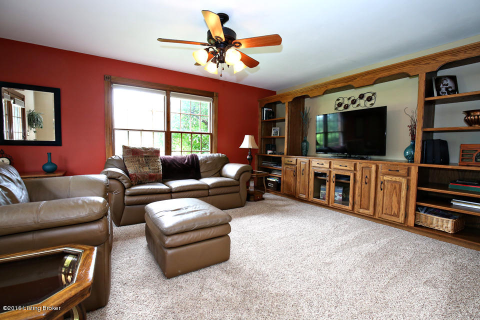 117 Mill Run Road Shepherdsville, KY 40165 - Photo 16 of 43 Family rm