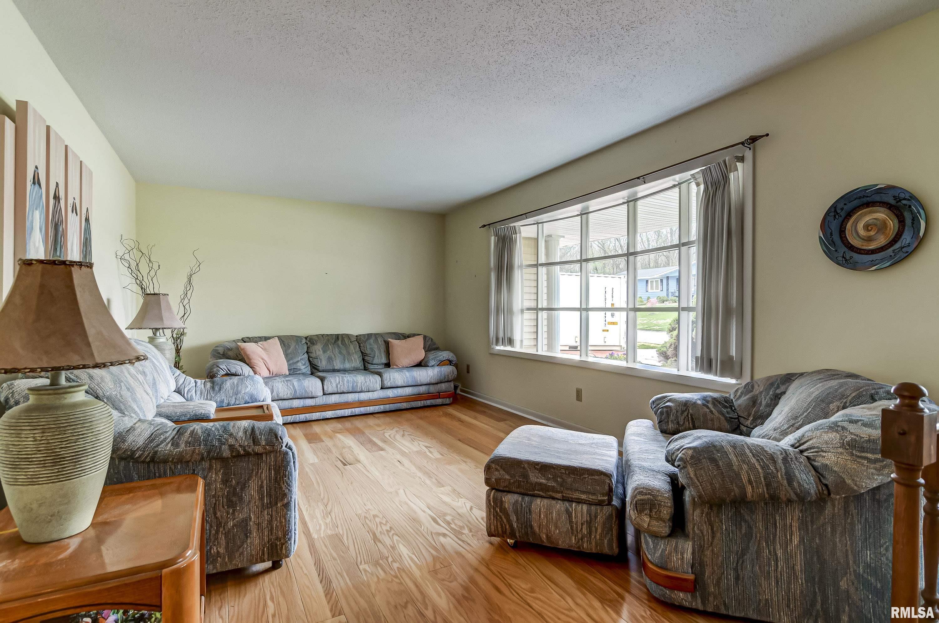 29 Woods Mill Road Sherman, IL 62684 - Photo 9 of 43 Gallery Image 9