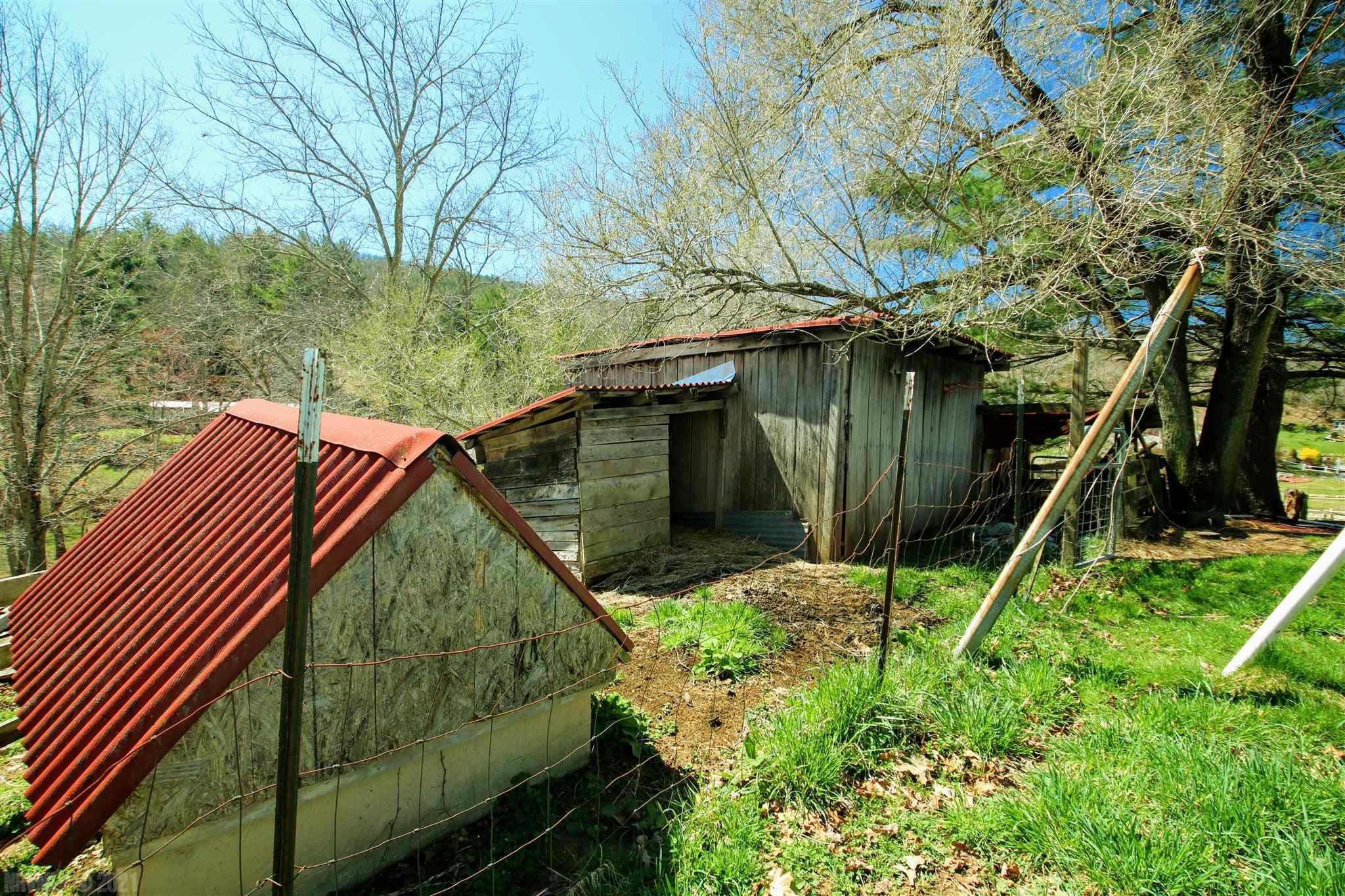 4907 Norris Run Road Blacksburg, VA 24060 - Photo 20 of 31 Gallery Image 20